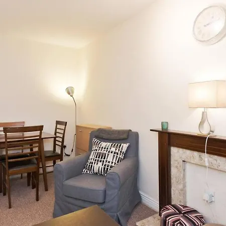 Daire Lovely 1-bed In 1 *