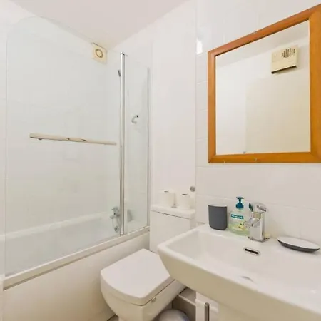 Apartamento Lovely 1-bed In 1 *
